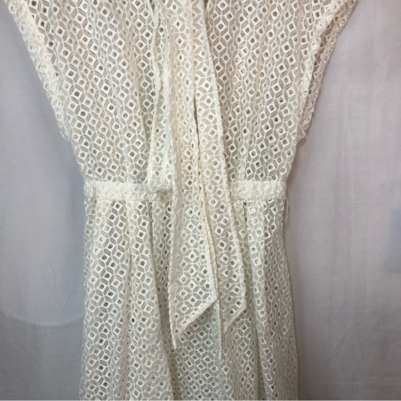 Banana Republic Women’s Dress Eyelet Belt V Neck Cream Lacey Full Skirt - Picture 5 of 9